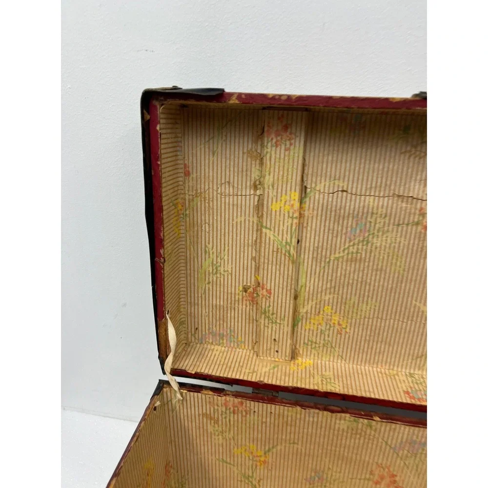 Wood Dollhouse Steamer Trunk Miniature Antique Storage Box Chest SALESMAN SAMPLE